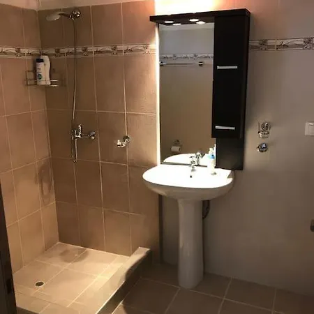 Stone House In 2 *
